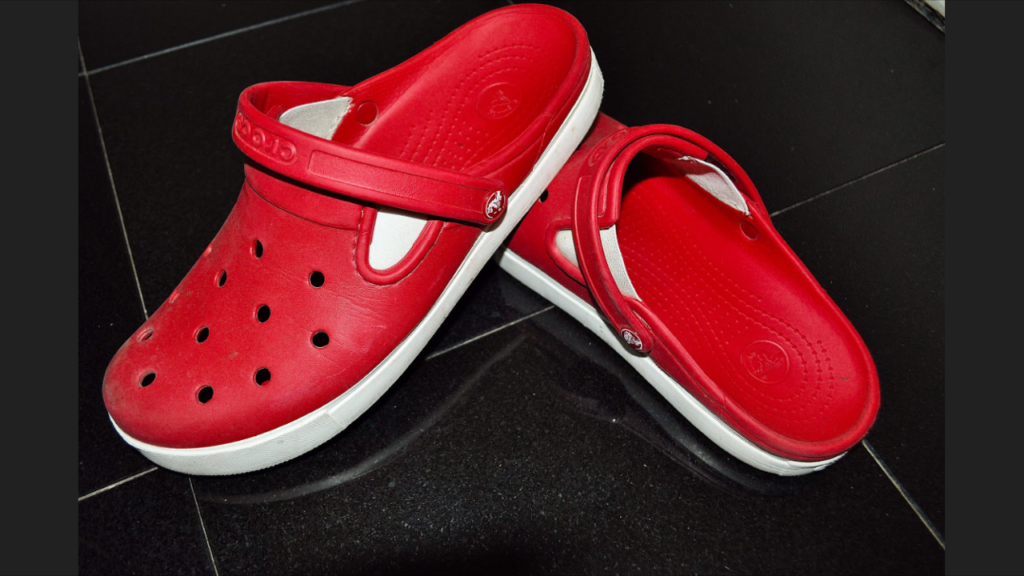 Crocs%3A+fashion+friend+or+foe%3F