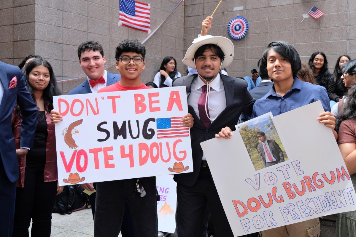 Doug+Burgum%2C+candidate+for+the+Republican+Primaries+and+his+team.