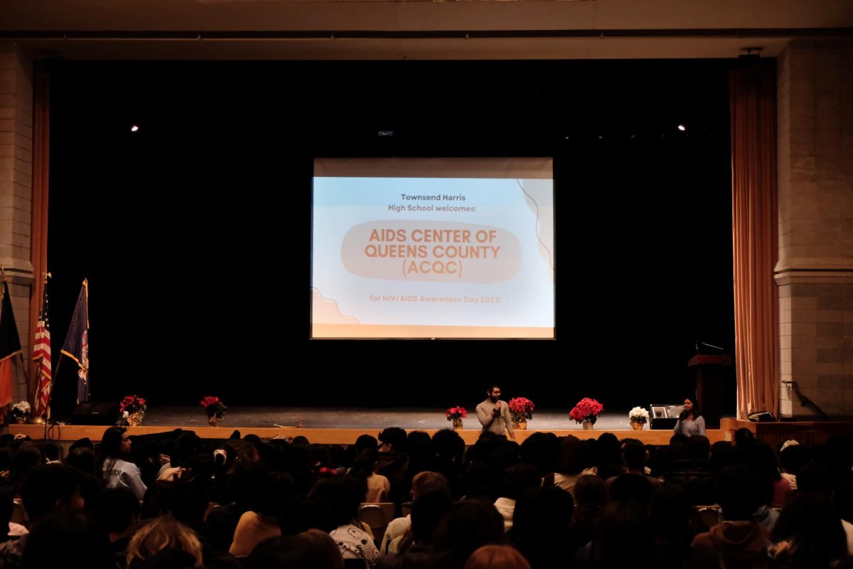 In honor of HIV/AIDs day, Townsend Harris hosted a school-wide assembly dedicated to educating students about HIV. 