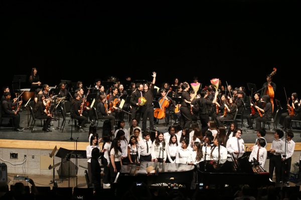 Symphony Orchestra and Chorus after the closing performance during Spring Concert